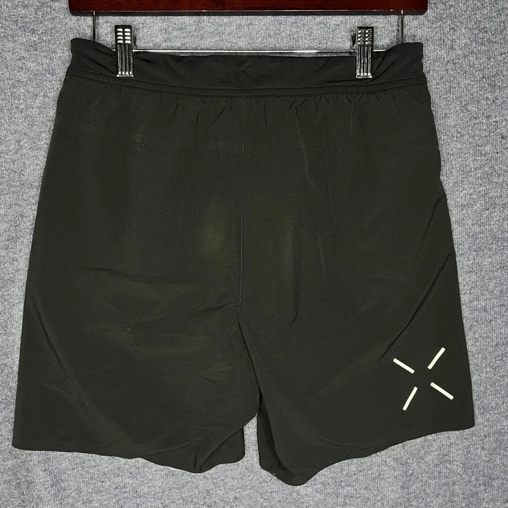 Ten Thousand The Interval Short 7